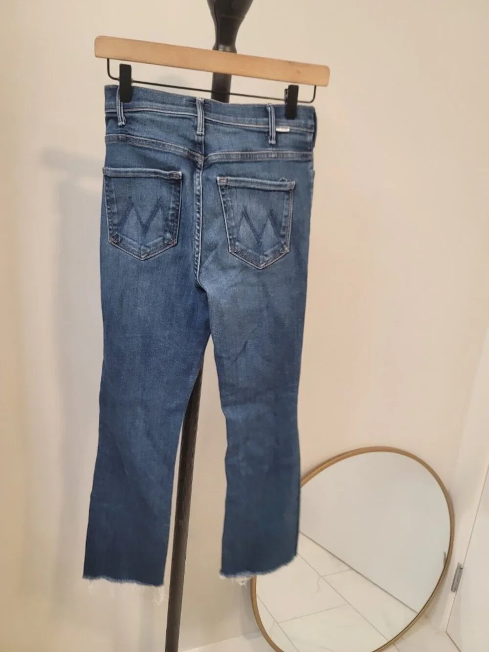 MOTHER The Hustler Ankle Fray Jeans 26 Home Movies Light Wash Raw Hem  Blue